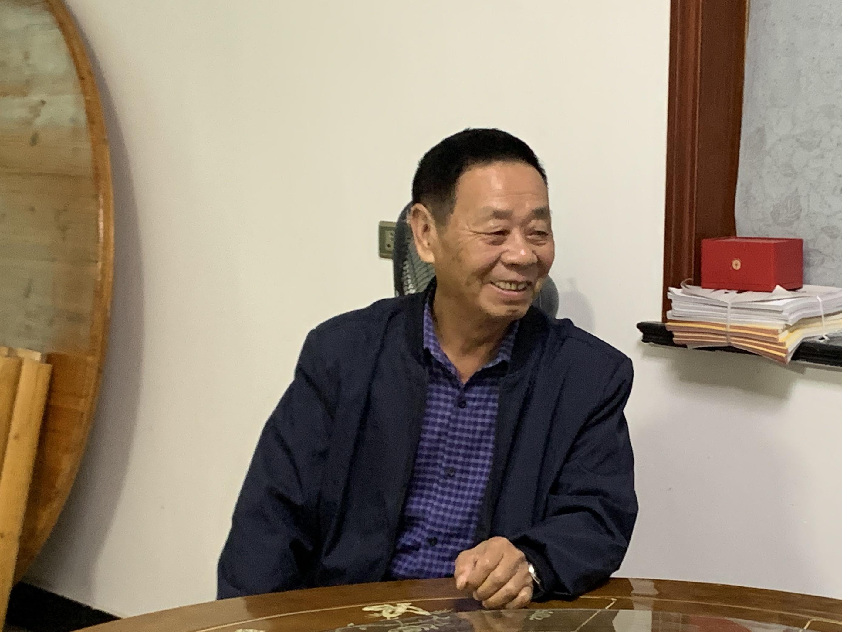 吴金福老兵展讲述红色故事3 拍摄：黄洁.jpg